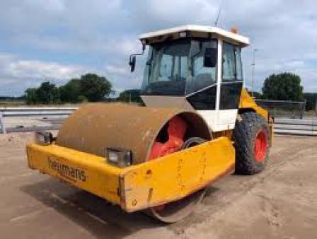Bomag 12 Tonne Smooth Drum Roller for hire
