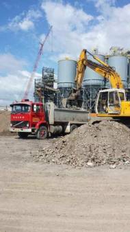 12 Tonne Tipper Truck for hire