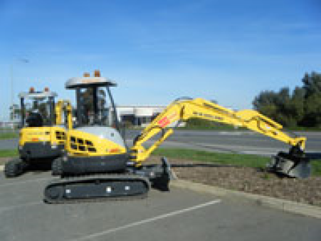 New Holland E35B - 3.5 Tonne Excavator for hire