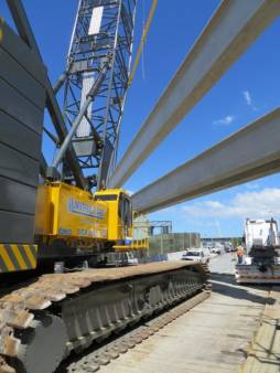 Kobelco CKE2500-2 250 Tonne Crawler Crane