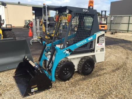 Skid Steer Loader 4SKD4 for hire