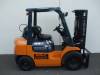 Toyota 2.5 Tonne Yard Truck Free Lift Container Mast