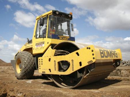 Bomag BW 216 4 16 Tonne Smooth Drum Roller for hire
