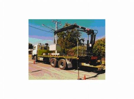 Hiab Knuckleboom Rear Mount for hire