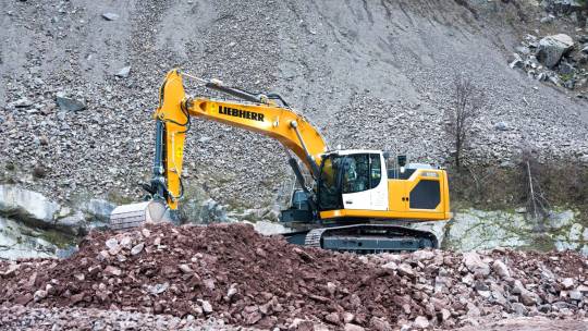 Liebherr R396 36 Tonne Excavator for hire