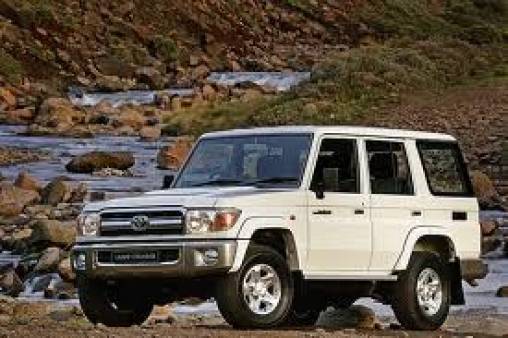 Toyota Land Cruiser Station Wagon for hire