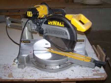 Compound Wood Saw for hire