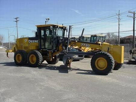 John Deere 772D Grader for hire