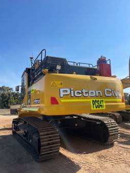 PC647 - Komatsu PC490LCI-11