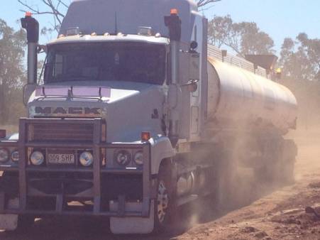 Mack Trident - 36,000 Litre Tanker