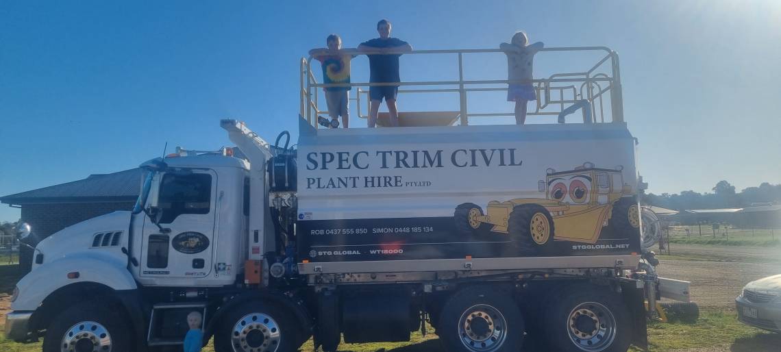 SPEC TRIM CIVIL PLANT HIRE PTY LTD