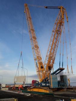 Liebherr LR1350 350 Tonne Crawler Crane Hire - Sarens Australia Pty Ltd ...