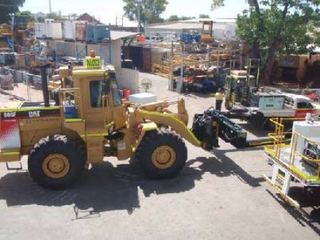 Caterpillar 966H Tyre Handler for hire