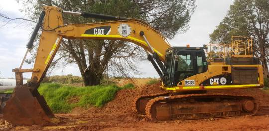 Caterpillar 345DL-ME Excavator for hire