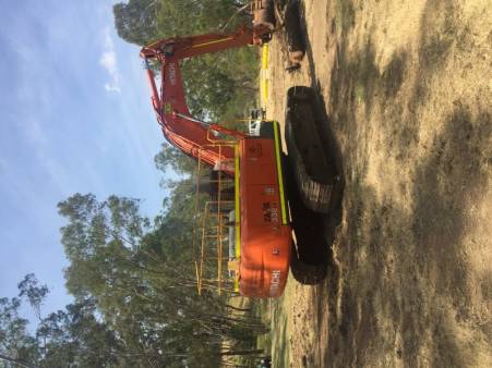 30 - 35 T Excavators