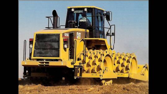 Caterpillar 825C Compactor for hire
