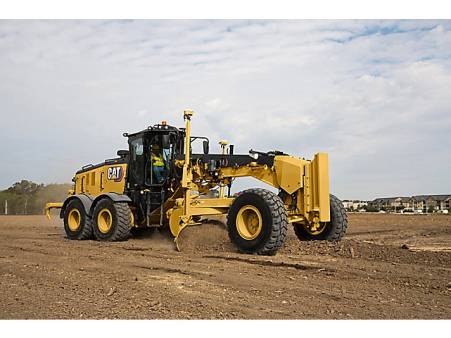 14 Grader with GPS and UTS for hire