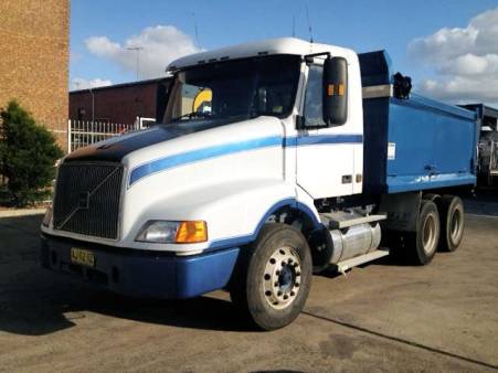 1999 Volvo NH12 460HP Tipper Truck for hire