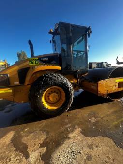 PC720 - Caterpillar CS-563E