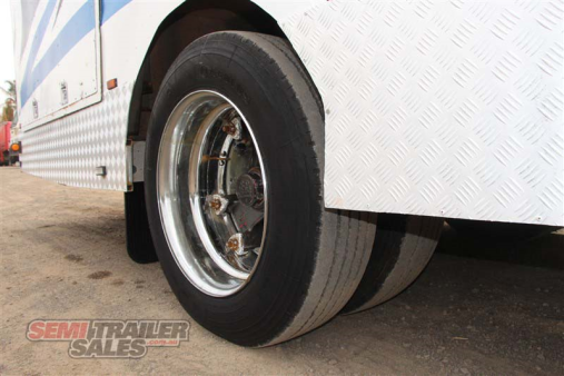 Custom Single Axle Horse Float