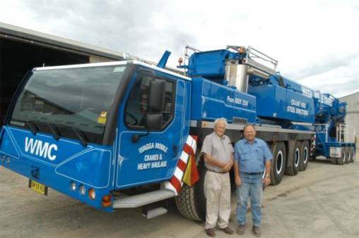 Liebherr LTM 1200-5.1 200 Tonne Crane for hire
