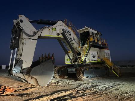151 - 200 Tonne Excavator for hire