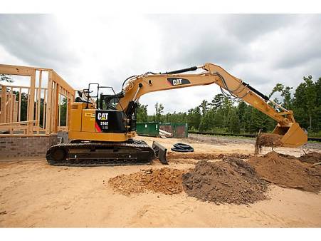 13.5 Tonne Excavator for hire