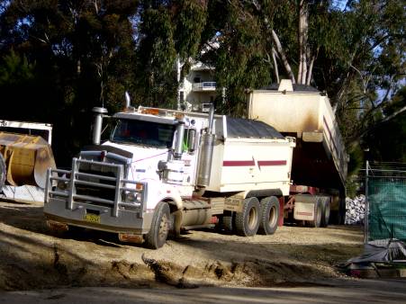 Kenworth T950 12 Metre Truck and Dog for hire