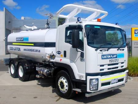 Isuzu Bogie Drive 13,000 Litres Water Truck for hire