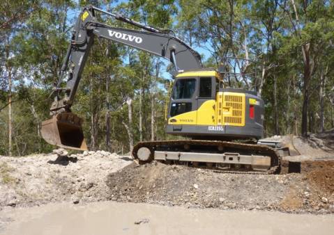 Volvo ECR235CL Excavator 25 Tonne with GPS for hire