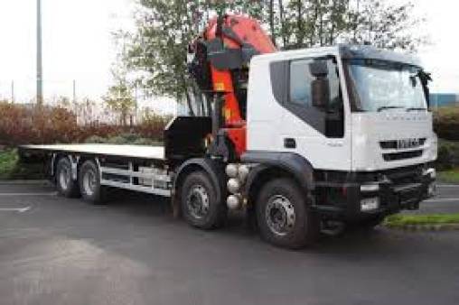 Isuzu Crane Beavertail Flat Bed Trailer for hire