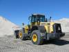 2000 Komatsu WA400 Loader