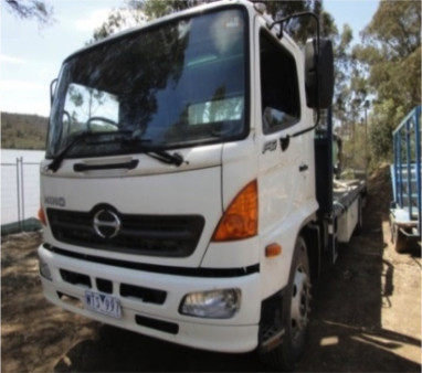 Hino Tray Truck for hire