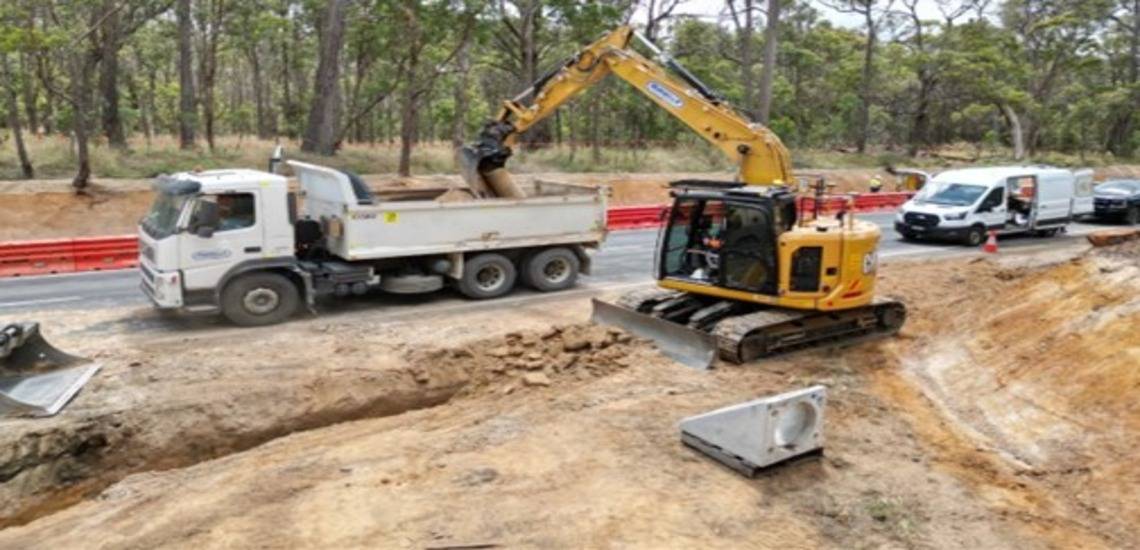 Russell's Earthmoving