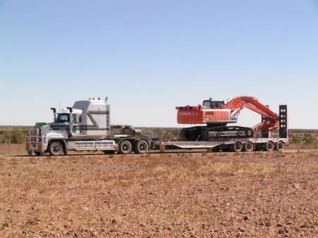 Drake 55 Tonne Cap 4x4 Full Widener Low loader