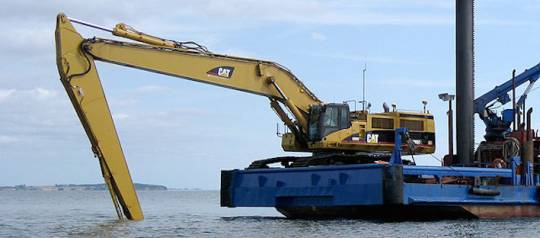 Caterpillar 40 Tonne Longreach Excavator for hire