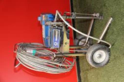 AIRLESS SPRAY GUN for hire