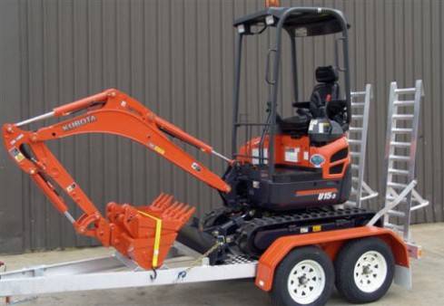 1.6 Tonne Mini Excavator for hire