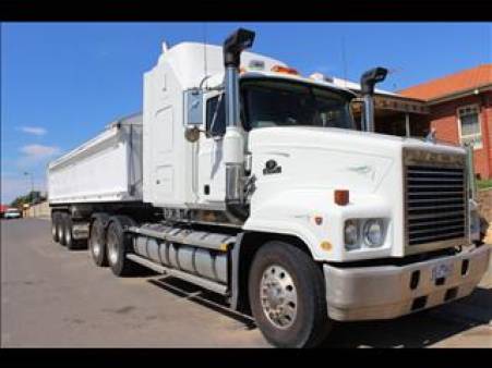 Semi Tipper Truck for hire