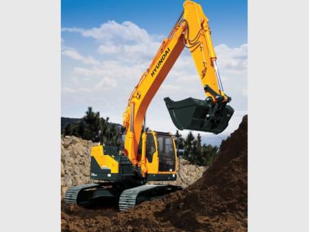 Hyundai R235LC-9 23.5 Tonne Excavator for hire