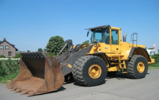 L180 Volvo Front End Loader for hire